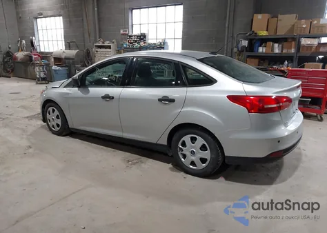 2016 Ford Focus S from USA, damaged, VIN 1FADP3E22GL352990
